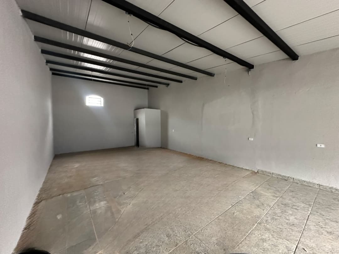 LOJA COMERCIAL DE 475m² NA AVENIDA DOM EMANUEL - SETOR RODOVIARIO