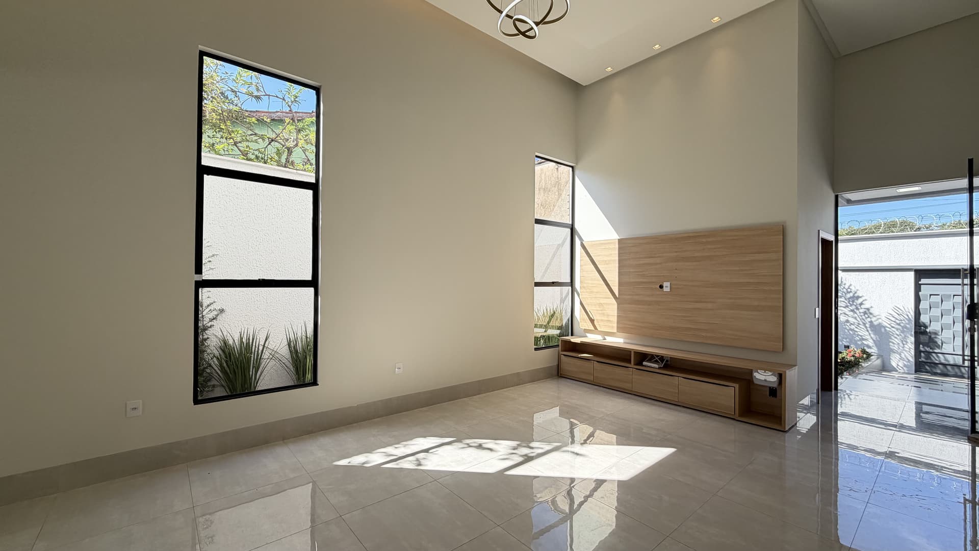 Casa Espaçosa com 202m² no Bairro Ilda em Aparecida de Goiânia