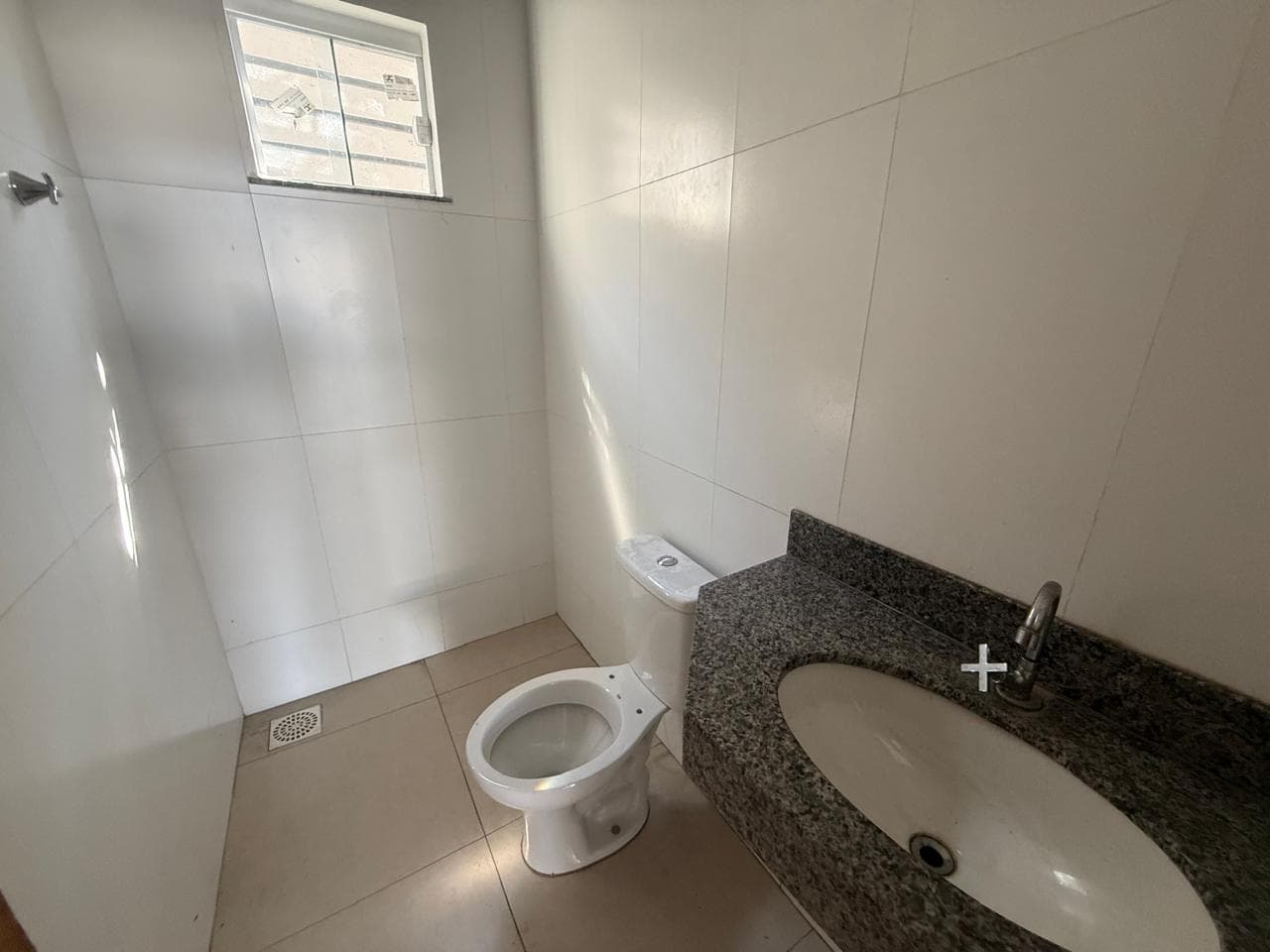 GALPÃO DE 300M², INDEPENDÊNCIA MANSOES, APARECIDA DE GOIANIA.