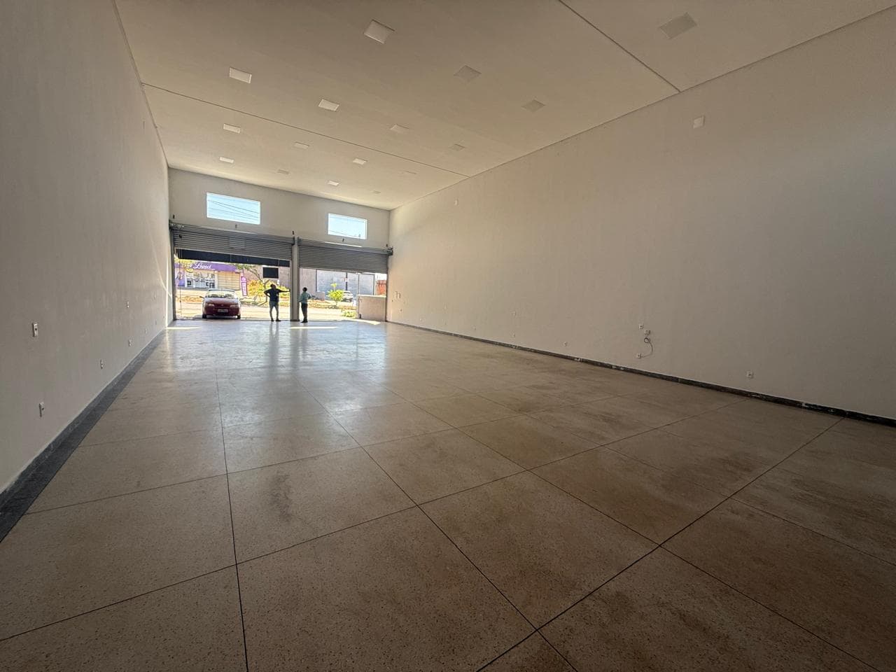 GALPÃO DE 215M², RESIDENCIAL BUENA VISTA III.