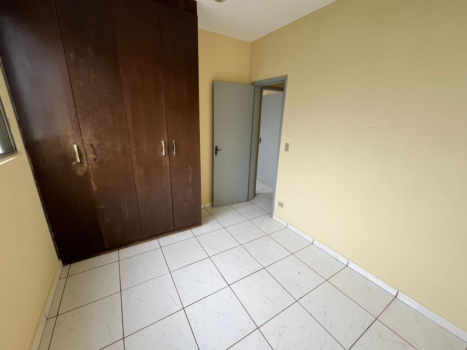 APARTAMENTO 2 QUARTOS NO SETOR BUENO