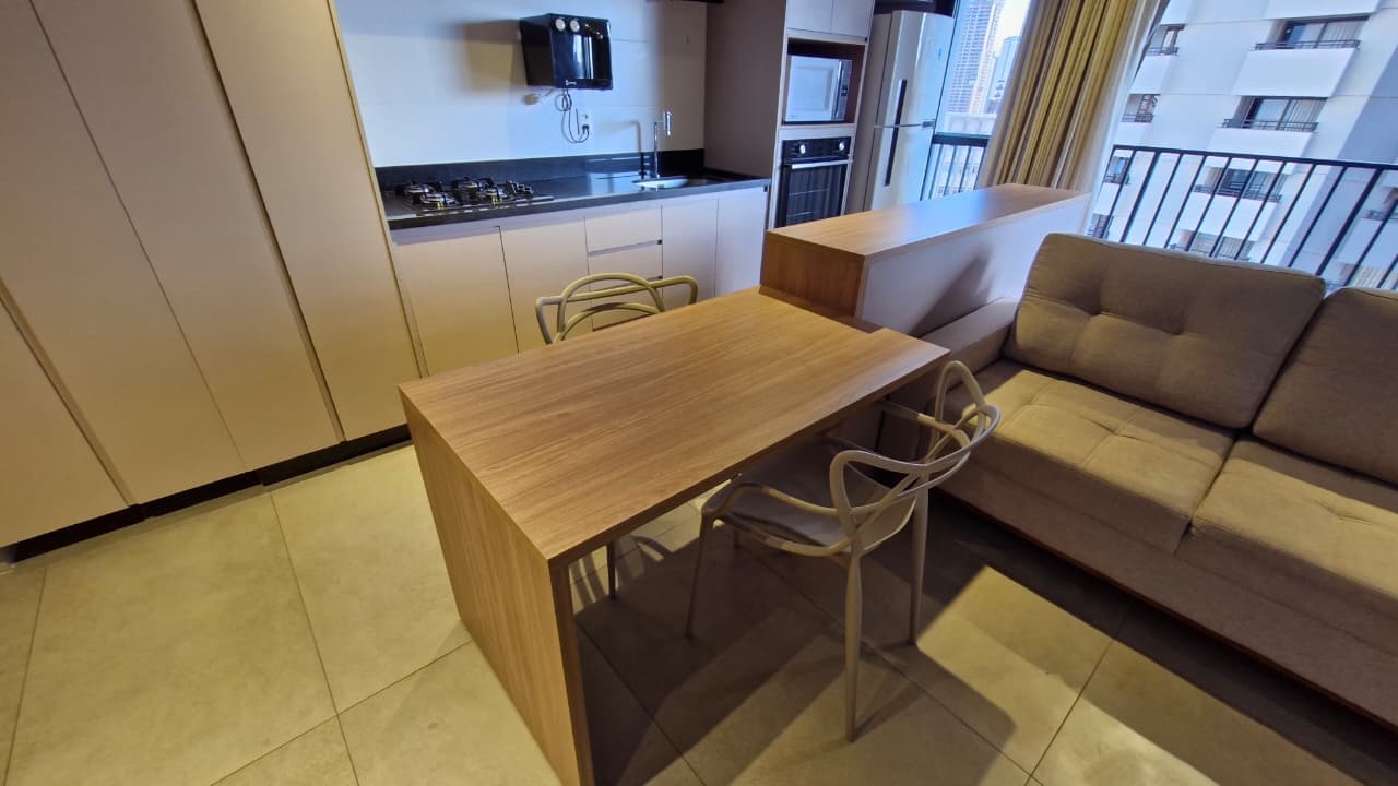 APARTAMENTO MOBILIADO DE 01 QUARTO, SETOR OESTE.