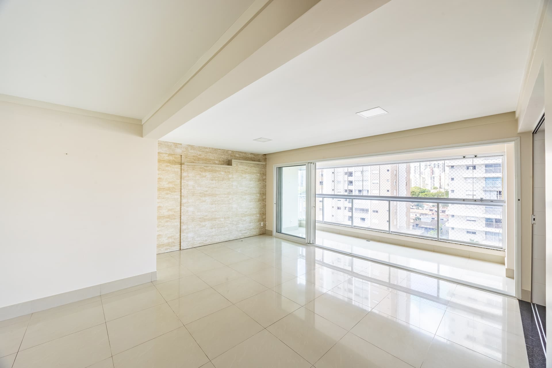 Apartamento de 3 suítes no Palco Vaca Brava – Jardim América