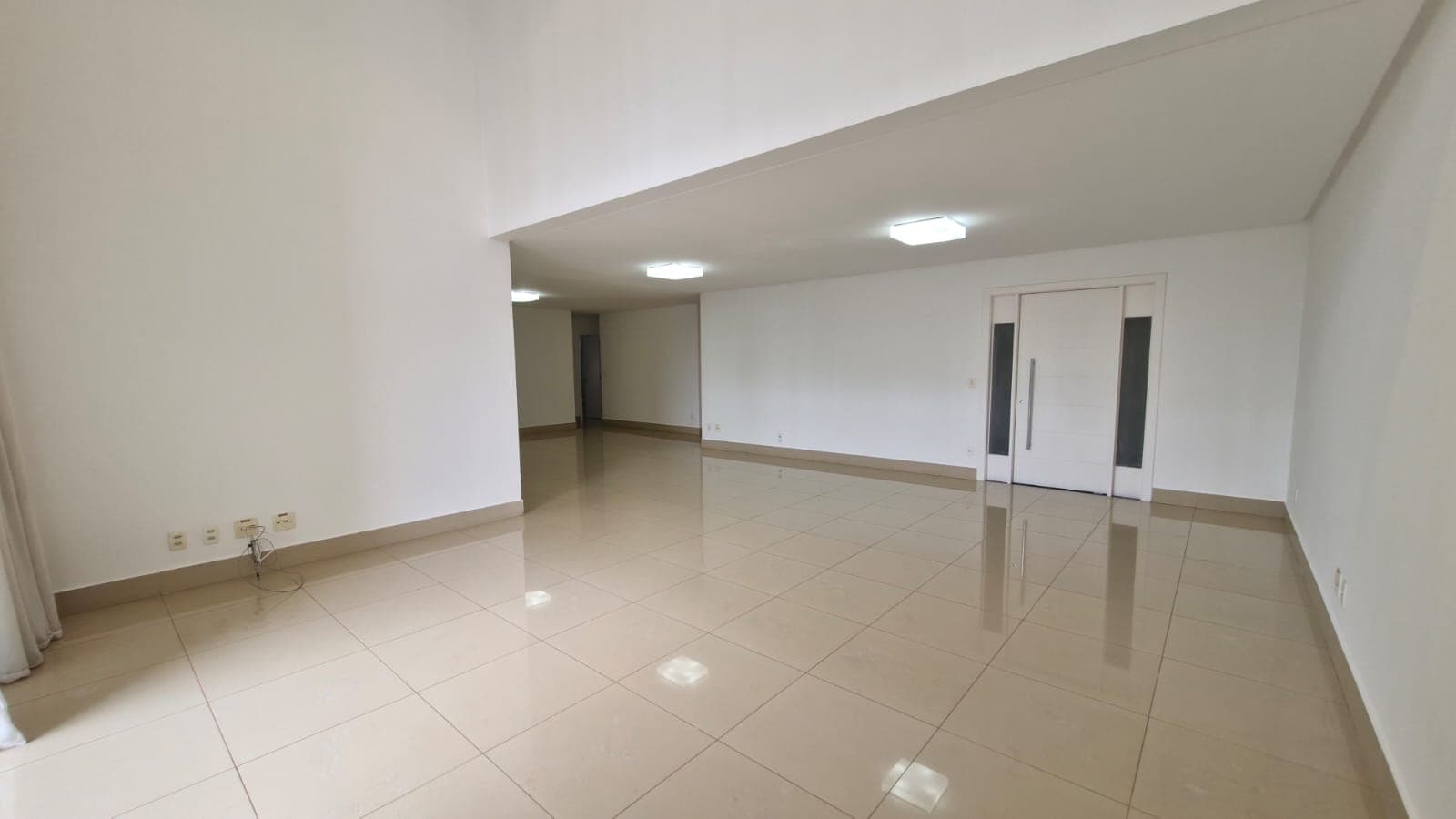 APARTAMENTO DE 04 SUÍTES, JARDIM GOIÁS.