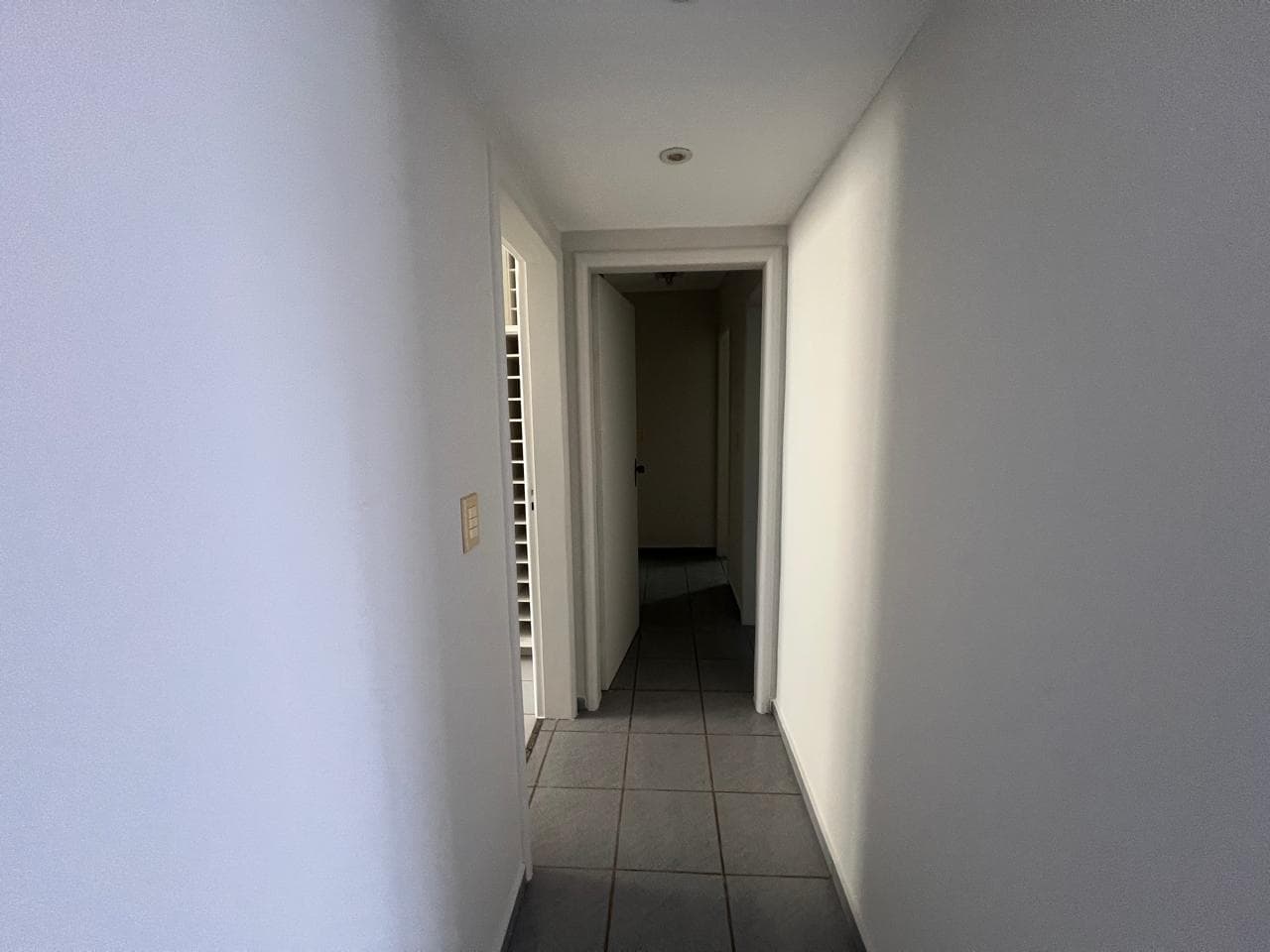 Apartamento 03 Quartos 01 Suíte - Residencial Oliveira Lobo - Setor Oeste