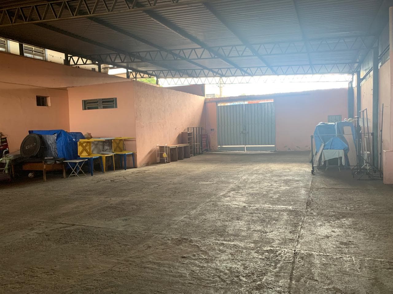 CASA COMERCIAL E RESIDENCIAL SETOR DOS FUNCIONÁRIOS - GOIÂNIA GO