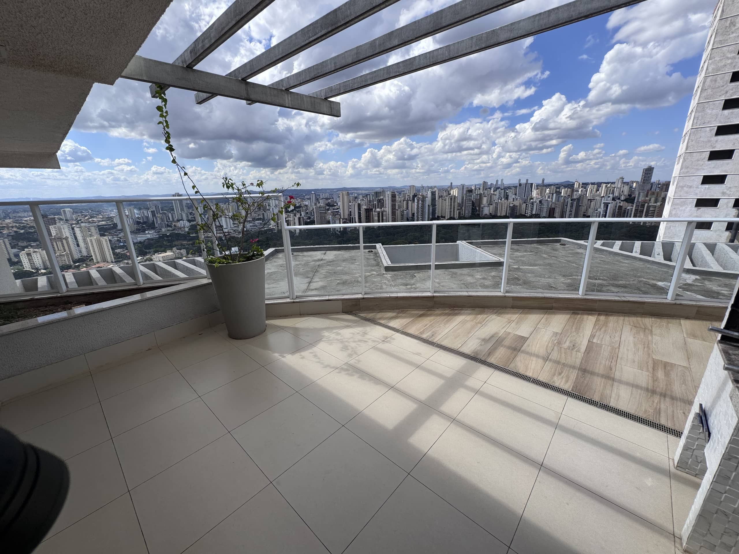 🏙️ Apartamento 3 Suítes no Applause New Home | Andar Alto | Vista Livre | Ao lado do Lago das Rosas