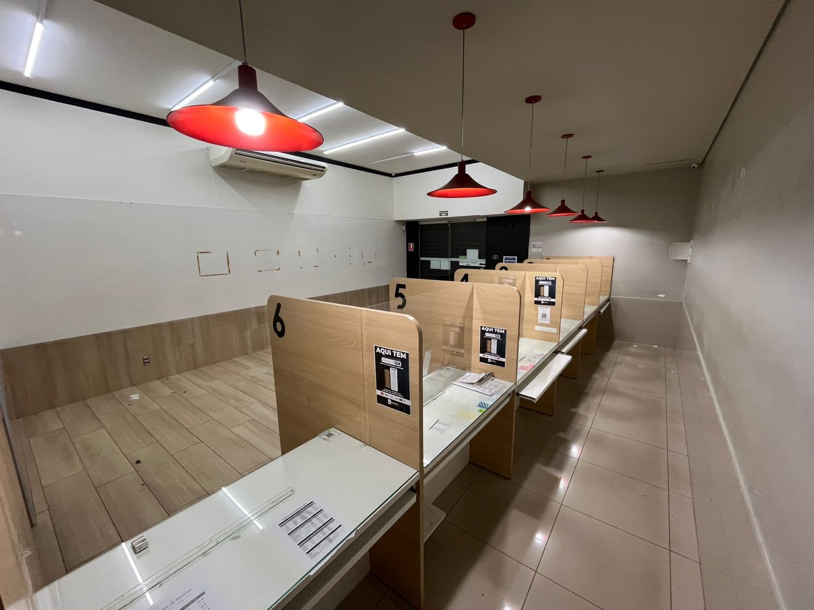 LOJA COMERCIAL DE 238M² NA AVENIDA ANHANGUERAC/ ARAGUAIA SETOR CENTRAL