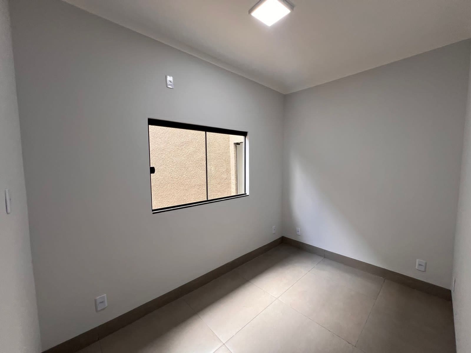 Casa com Suíte e Demi-Suíte | Cozinha com Ilha | Solar Park Ilhabella | Senador Canedo | R$ 320 Mil