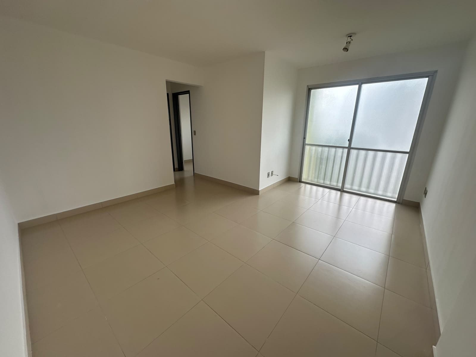 APARTAMENTO 2 QUARTOS RESIDENCIAL ONIX NO RES ELDORADO
