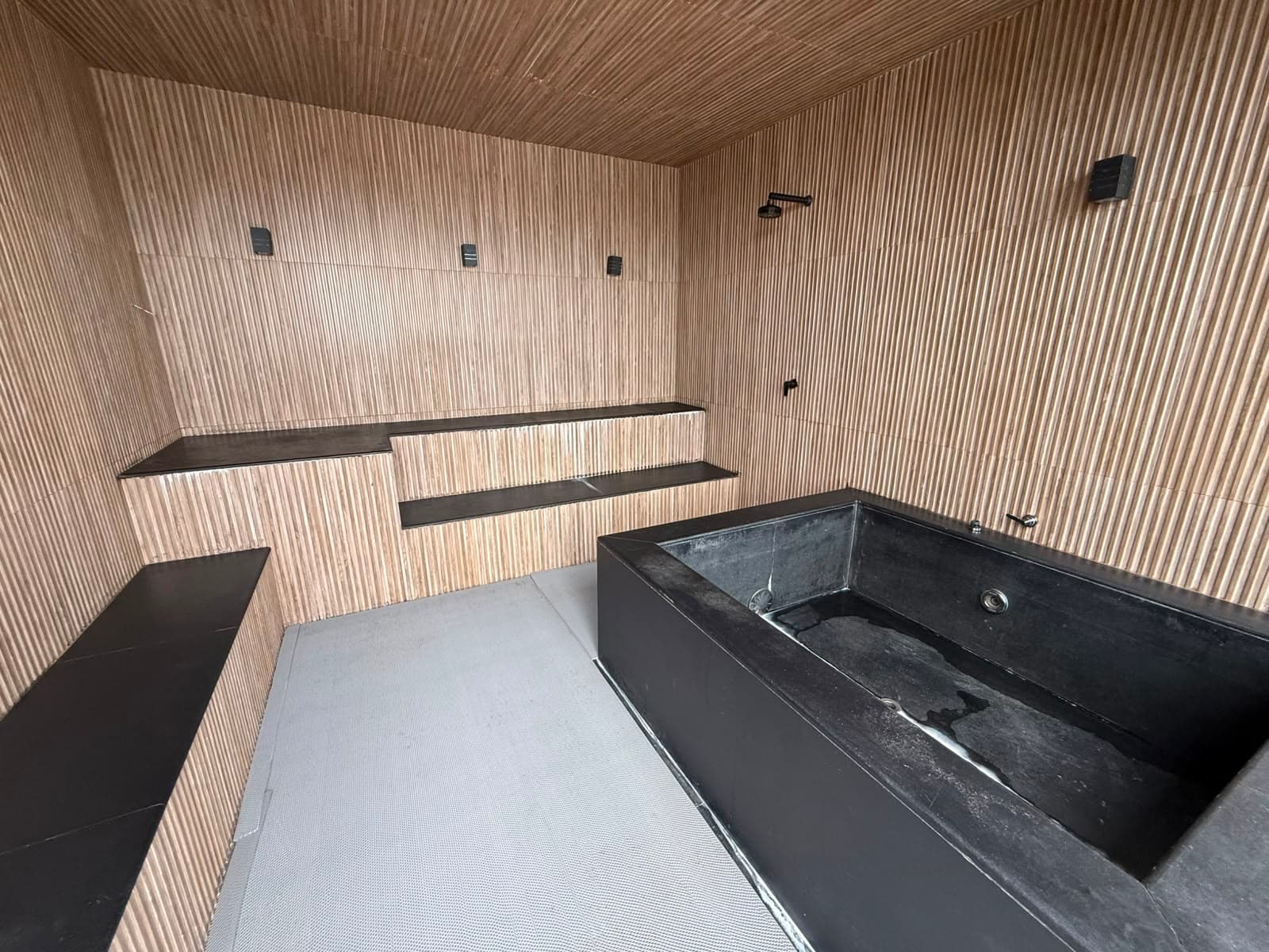 COBERTURA DUPLEX SPOT MARISTA 2 SUITES