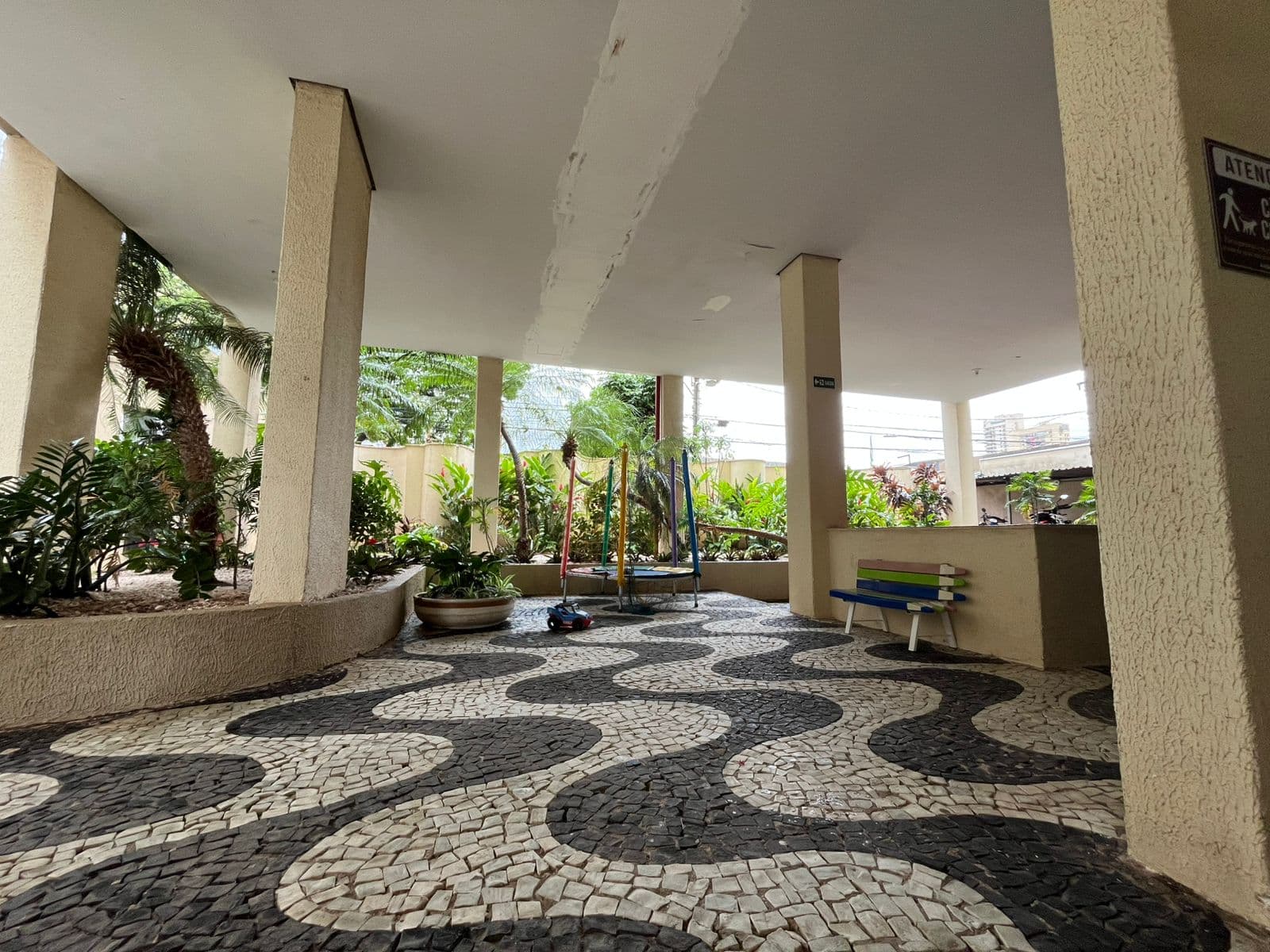 APARTAMENTO 2 QUARTOS NO SETOR BUENO