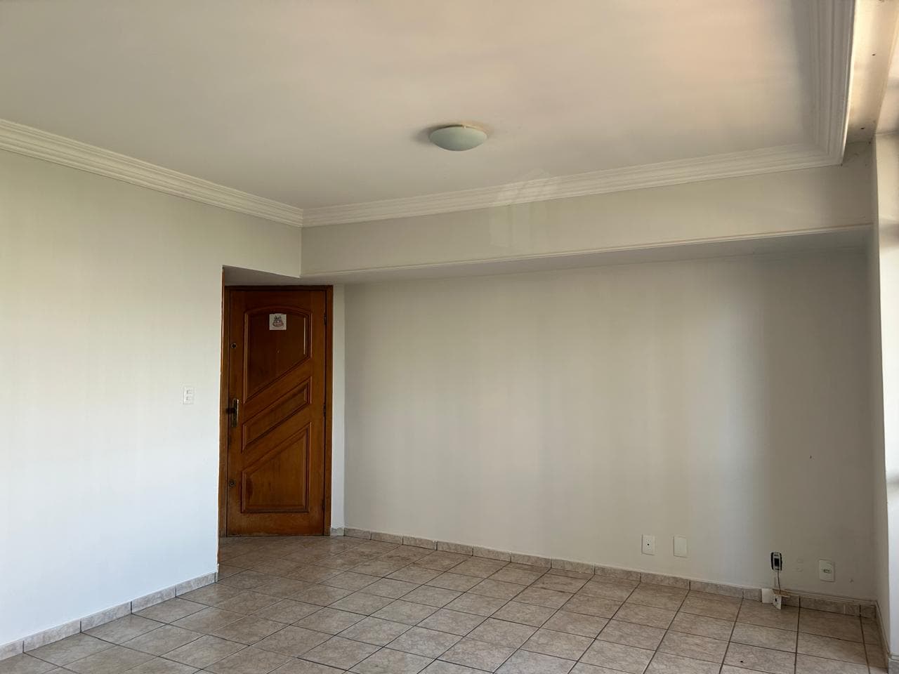 Apartamento 03 Quartos, 01 Suíte - Leste Universitário