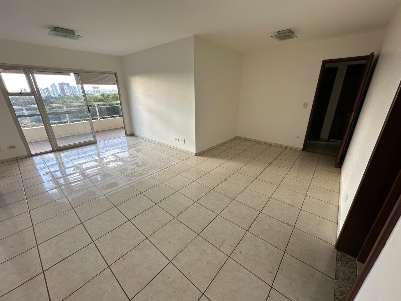 APARTAMENTO 4 QUARTOS SENDO 2 SUITE ART 4 NO SETOR OESTE