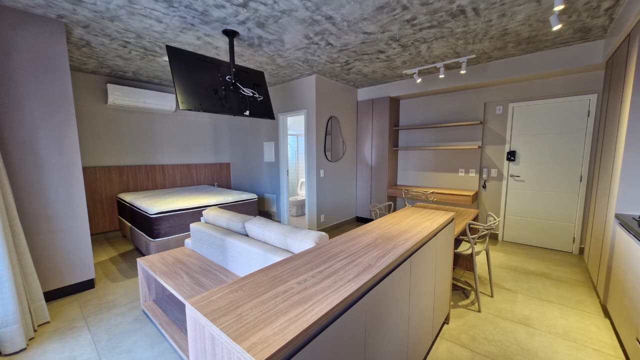 APARTAMENTO MOBILIADO DE 01 QUARTO, SETOR OESTE.