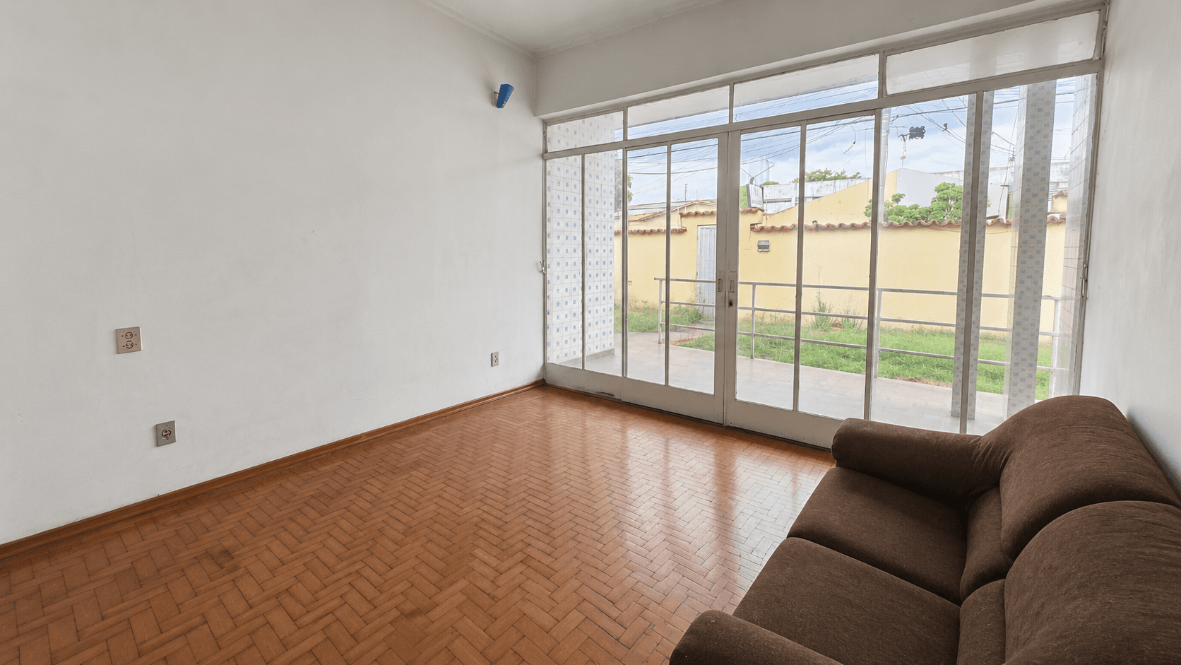 CASA 3 QUARTOS SETOR COIMBRA