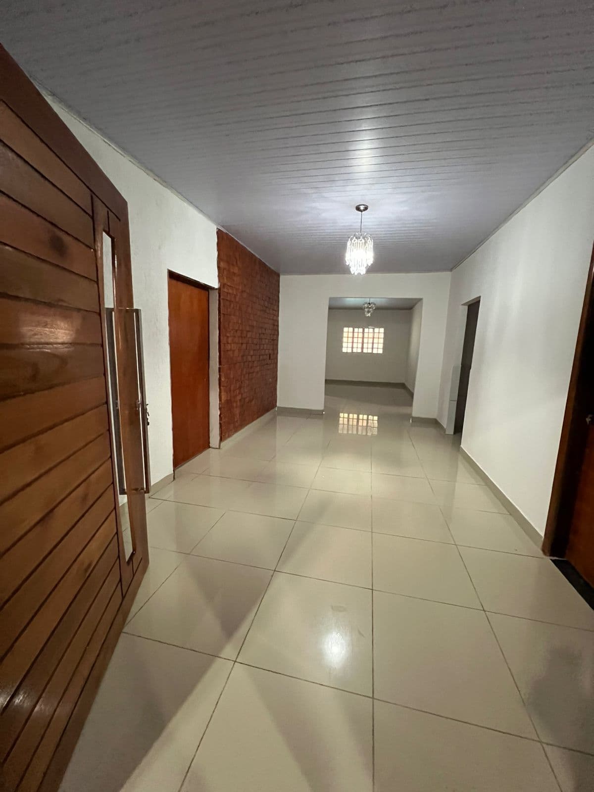 Casa 3 Quartos, 1 Suíte, Piscina e Lazer Completo - Setor Tempo Novo