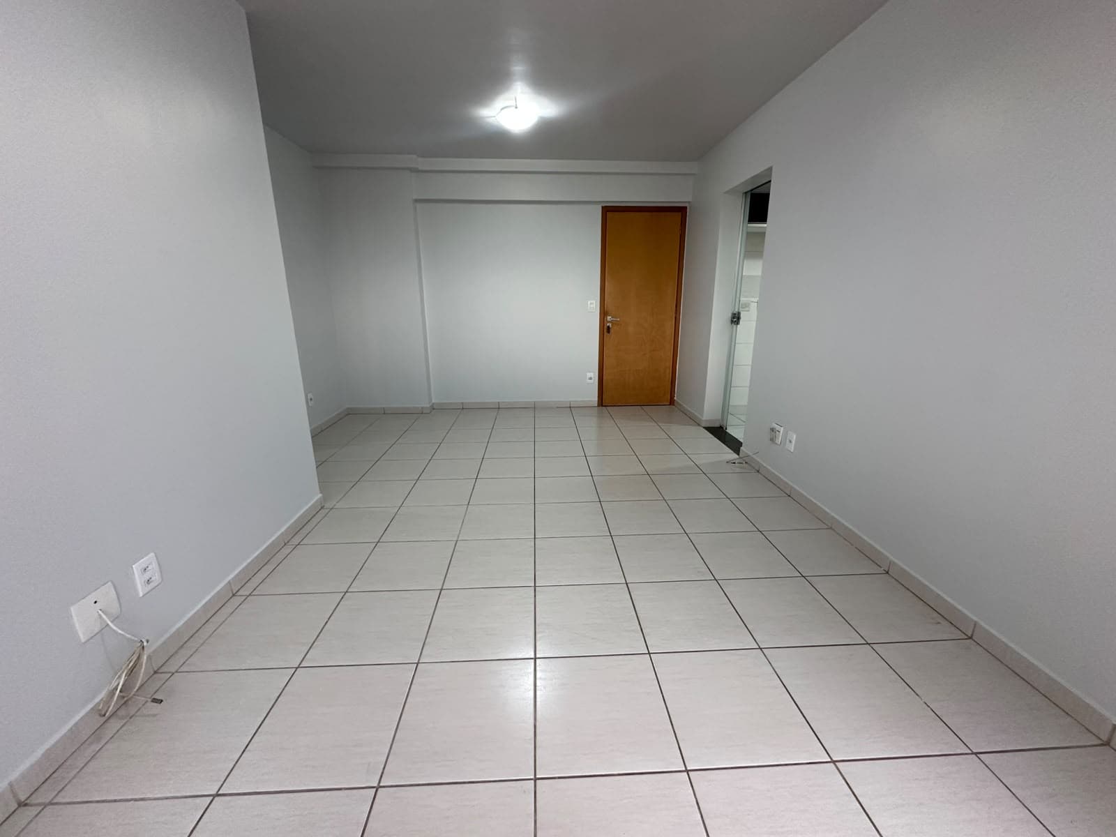 APARTAMENTO 3 QUARTOS SENDO 1 SUITE EDIFICIO GRAN ROYALE - SETOR LESTE UNIVERSITÁRIO