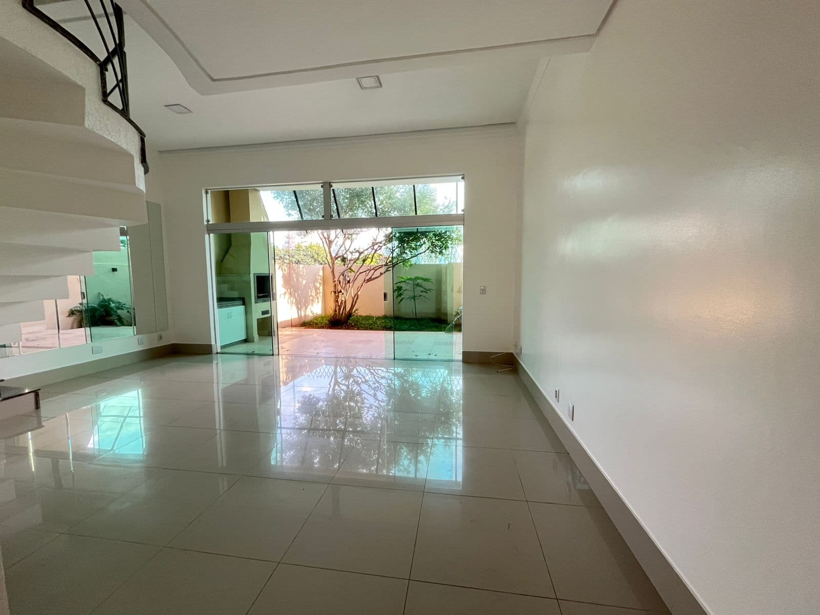 SOBRADO 3 SUITES NO JARDIM GOIAS RESIDENCIAL MADRID