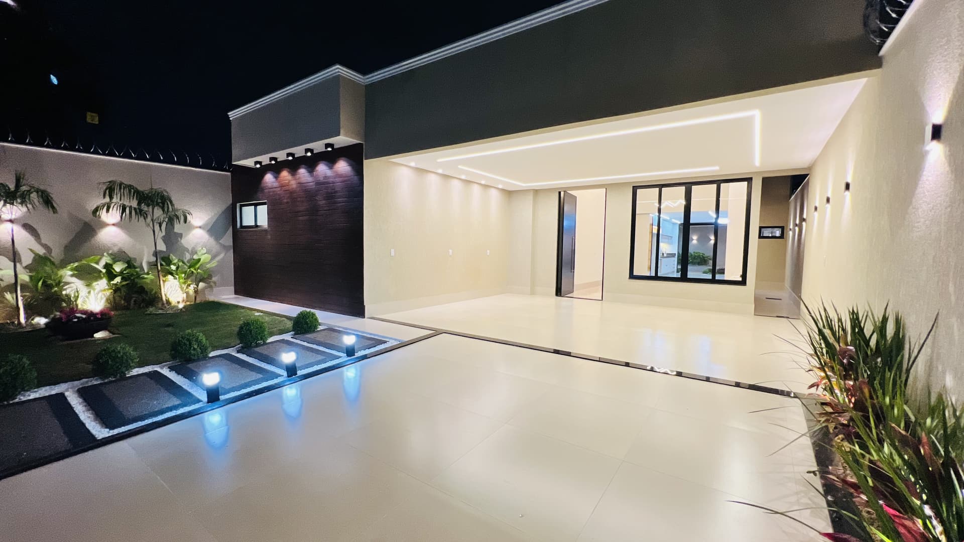 Casa de alto padrão no setor Parque Amazonas - Próximo à CEMACO