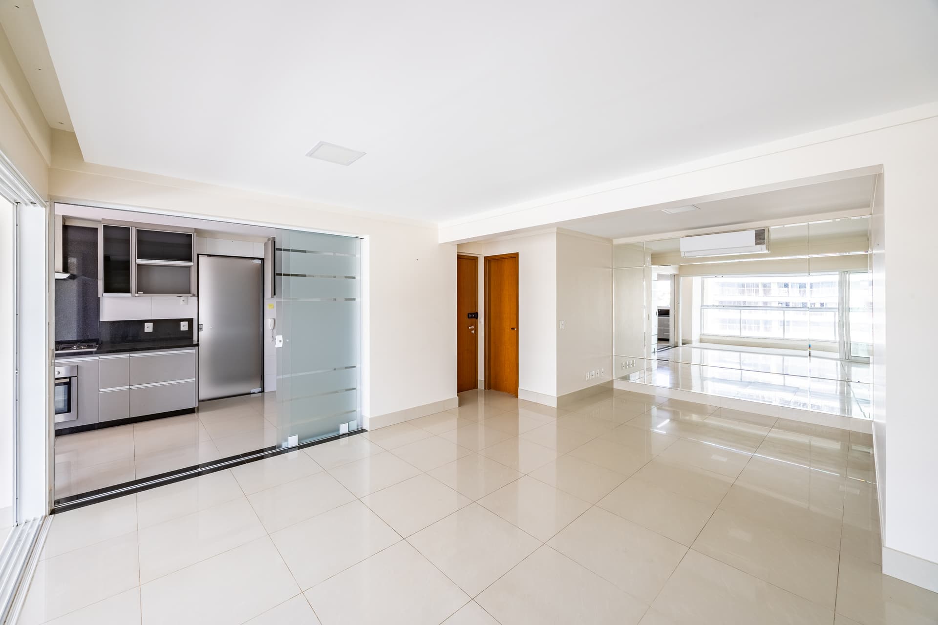 Apartamento de 3 suítes no Palco Vaca Brava – Jardim América