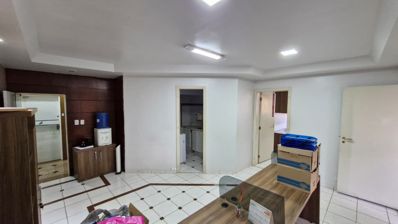 SALA COMERCIAL DE 76M², CENTRO.