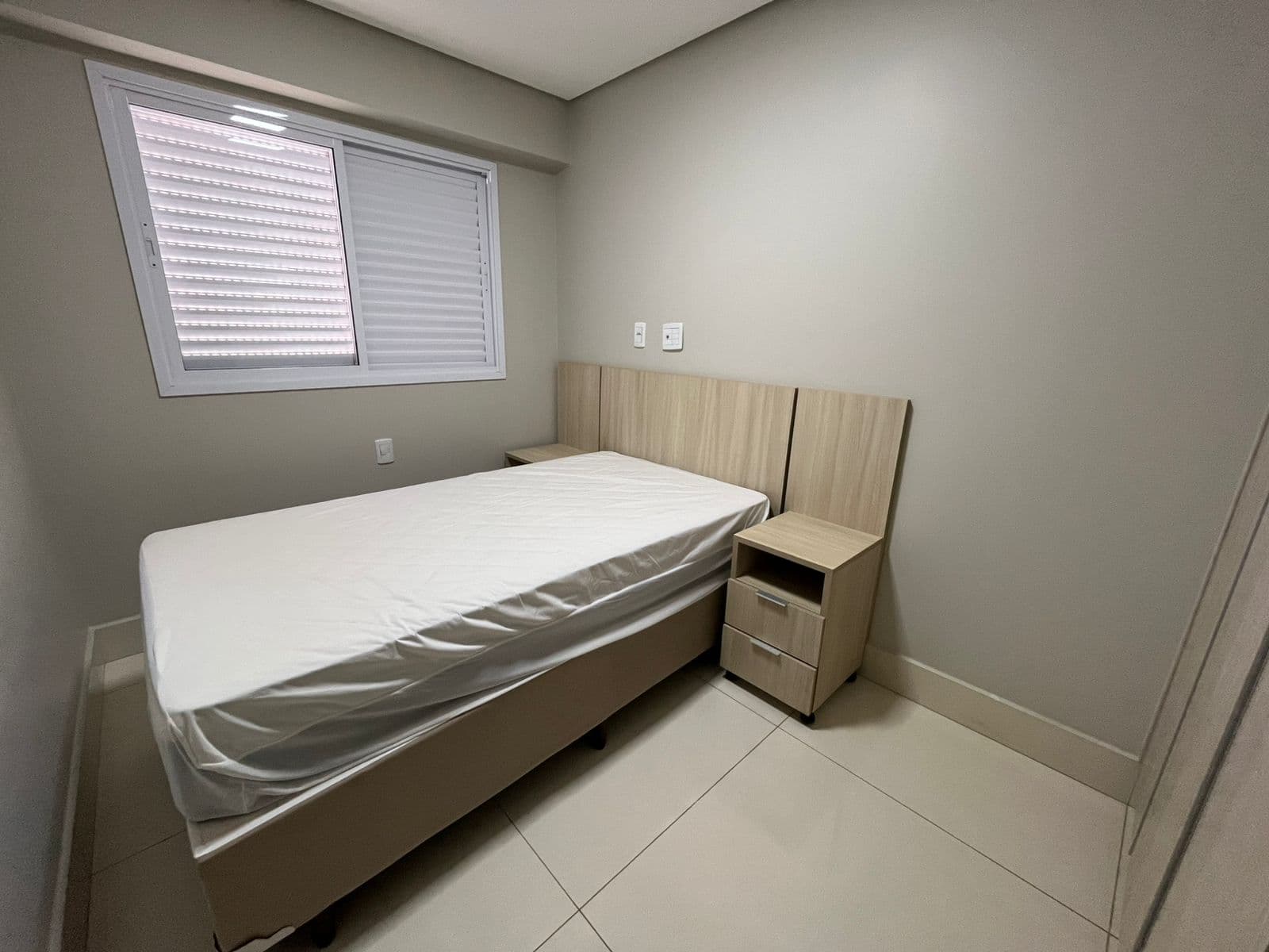 APARTAMENTO 2 SUITES MOBILIADO ART RESIDENCE NO SETOR BUENO