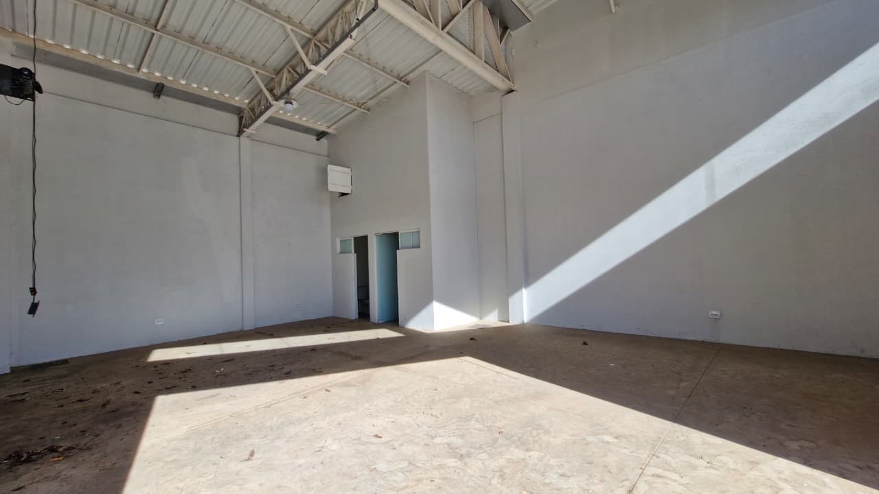 SALA COMERCIAL DE 90M², PARQUE AMAZÔNIA.