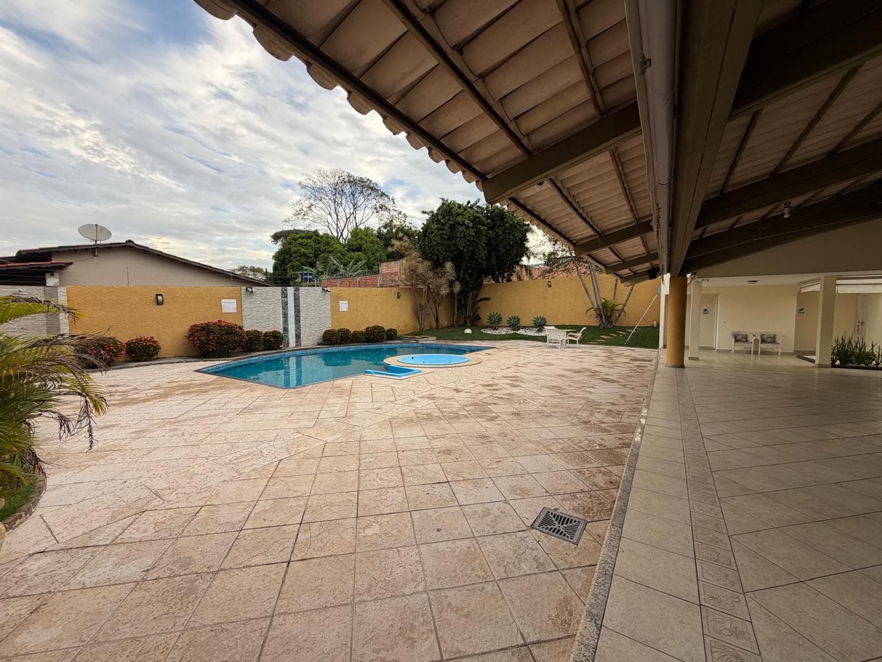 IMÓVEL COMERCIAL - JARDIM LUZ