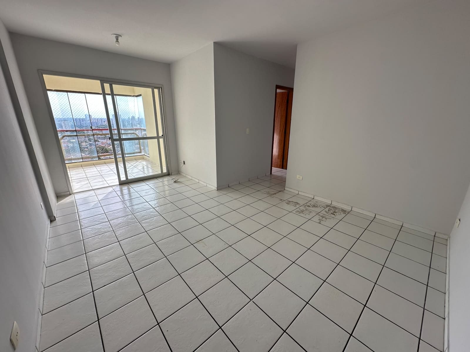APARTAMENTO 4 QUARTOS SENDO 1 SUITE RESIDENCIAL SAN BERNARDO NO SETOR BUENO
