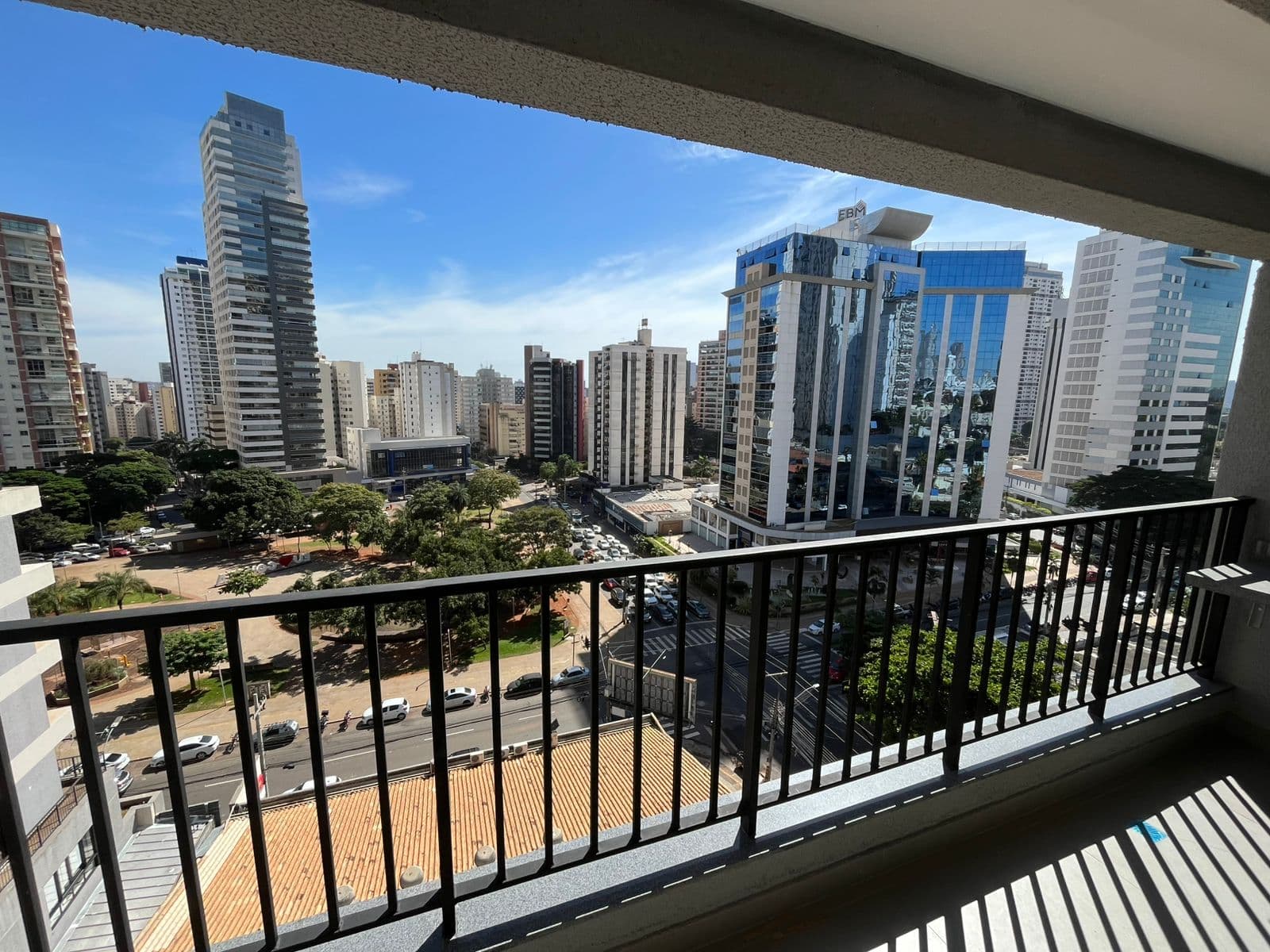 APARTAMENTO 2 QUARTOS SENDO 2 SUITES RESIDENCIAL LUX OESTE