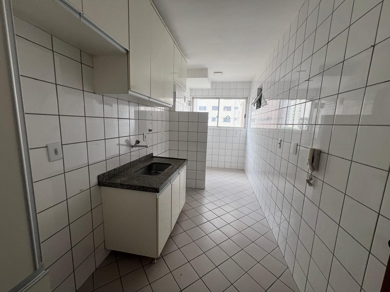 Apartamento 03 Quartos 01 Suíte - Residencial Lago das Brisas - Setor Bueno
