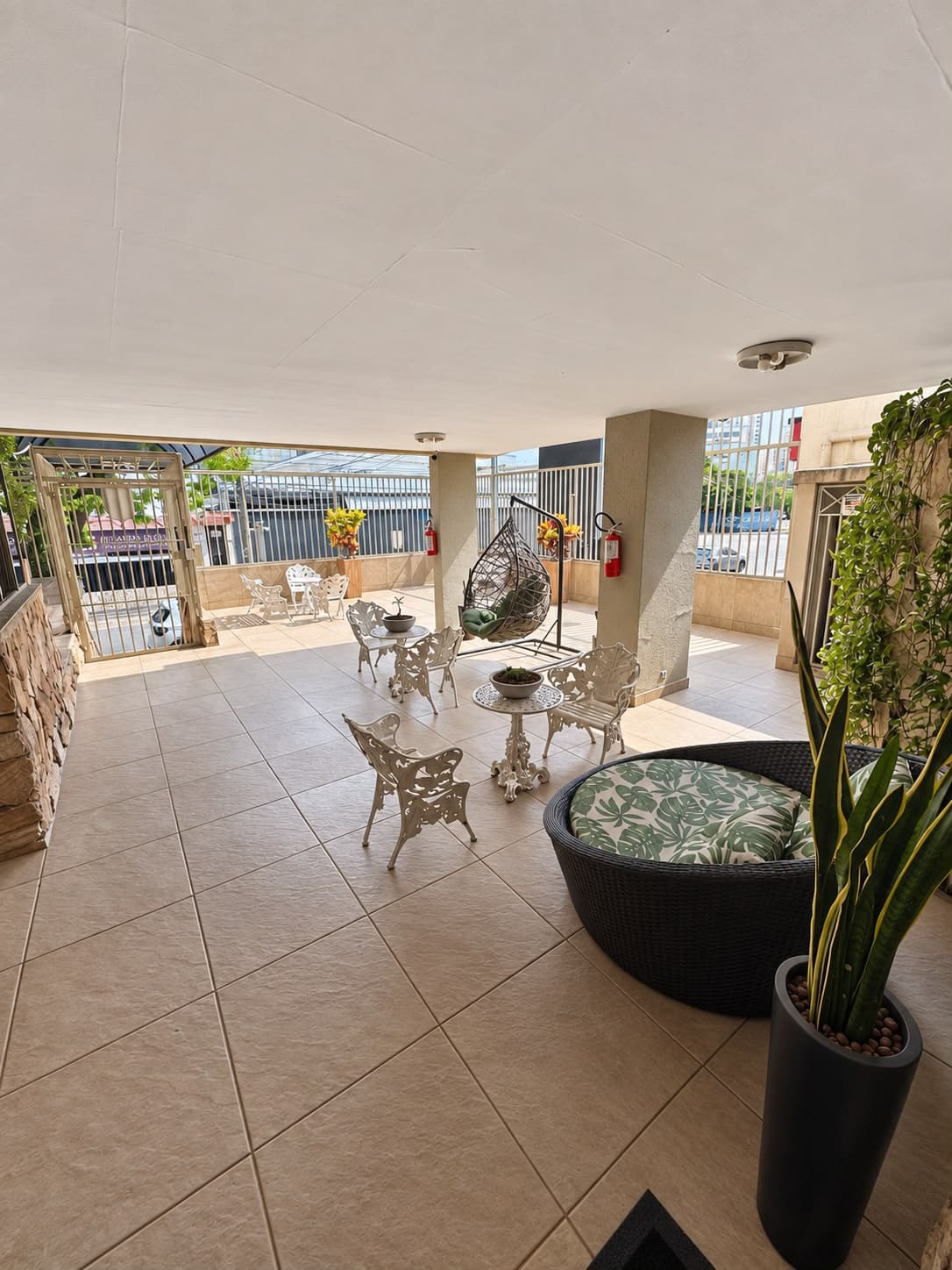Apartamento no Setor Central, 3 quartos sendo 1 suíte