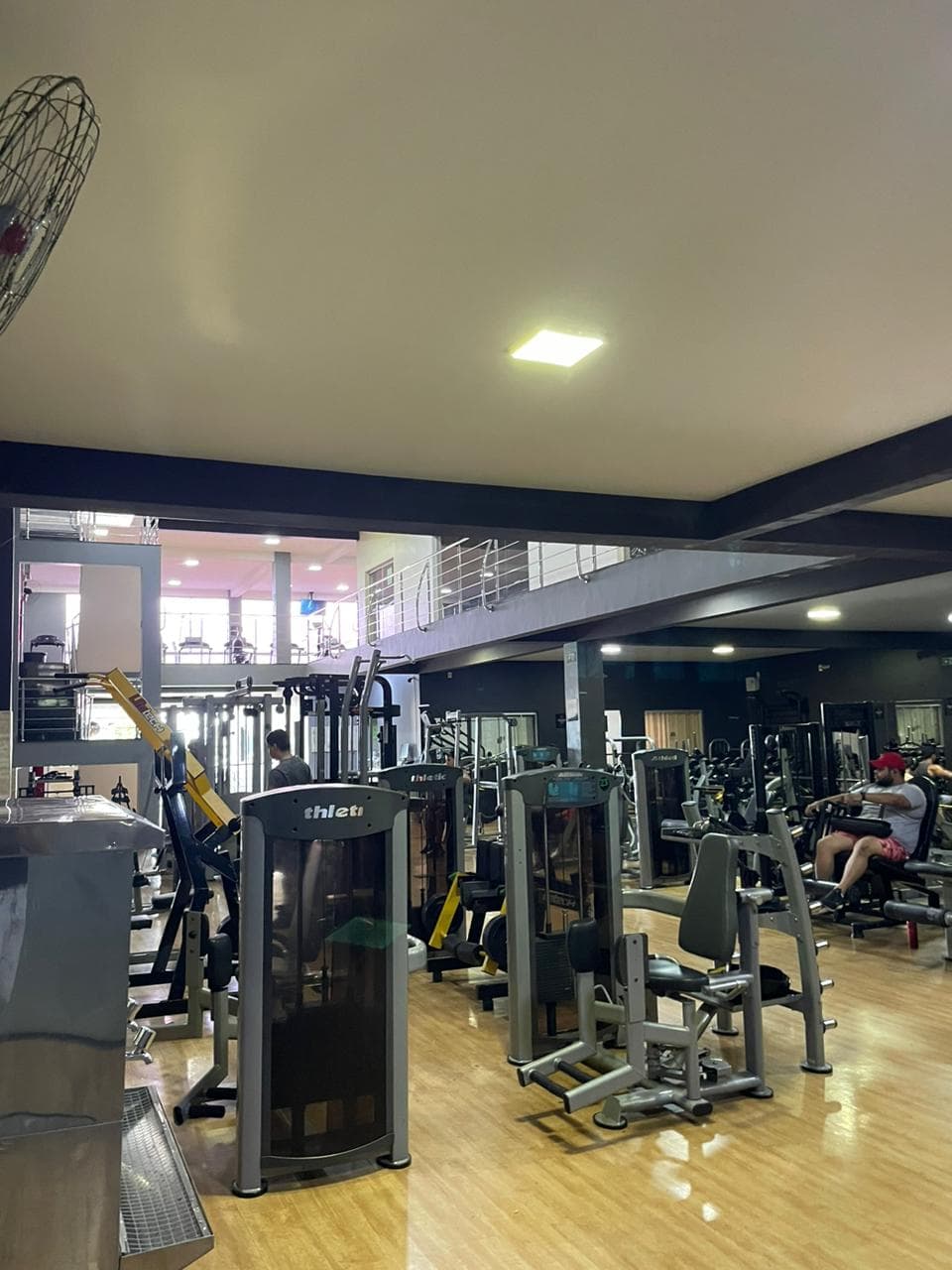 Prédio Comercial à Venda – 2.850 m² | Estrutura Completa para Grandes Empresas