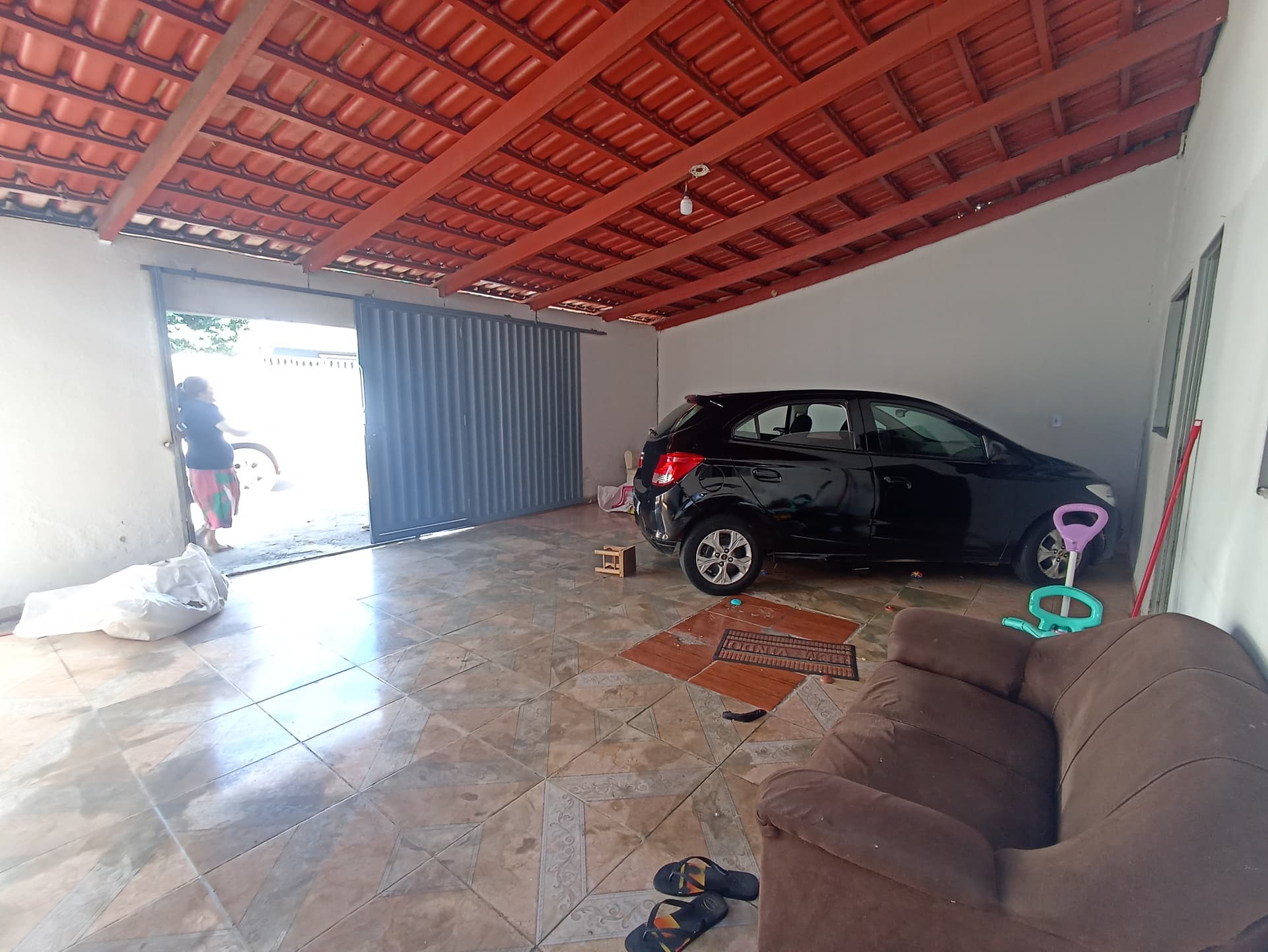 IMÓVEL PARA RENDA NO SETOR CASTELO BRANCO – ESQUINA E RENDA IMEDIATA