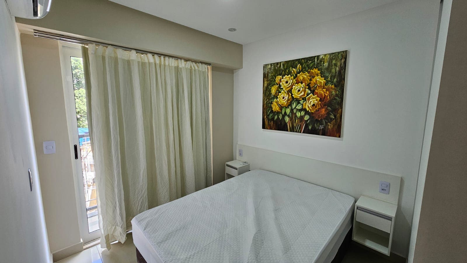 APARTAMENTO MOBILIÁDO DE 01 QUARTO, JARDIM GOIÁS.
