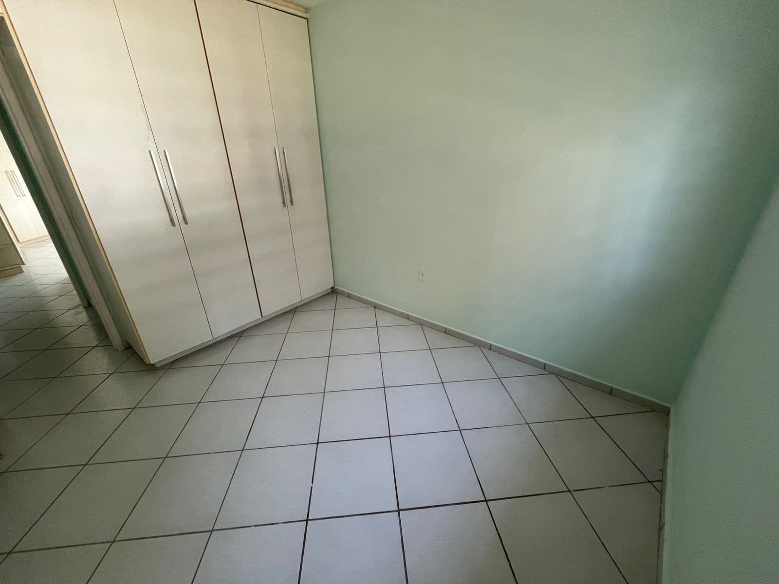 CASA 3 QUARTOS SENDO 1 SUITE NO JARDIM VITORIA