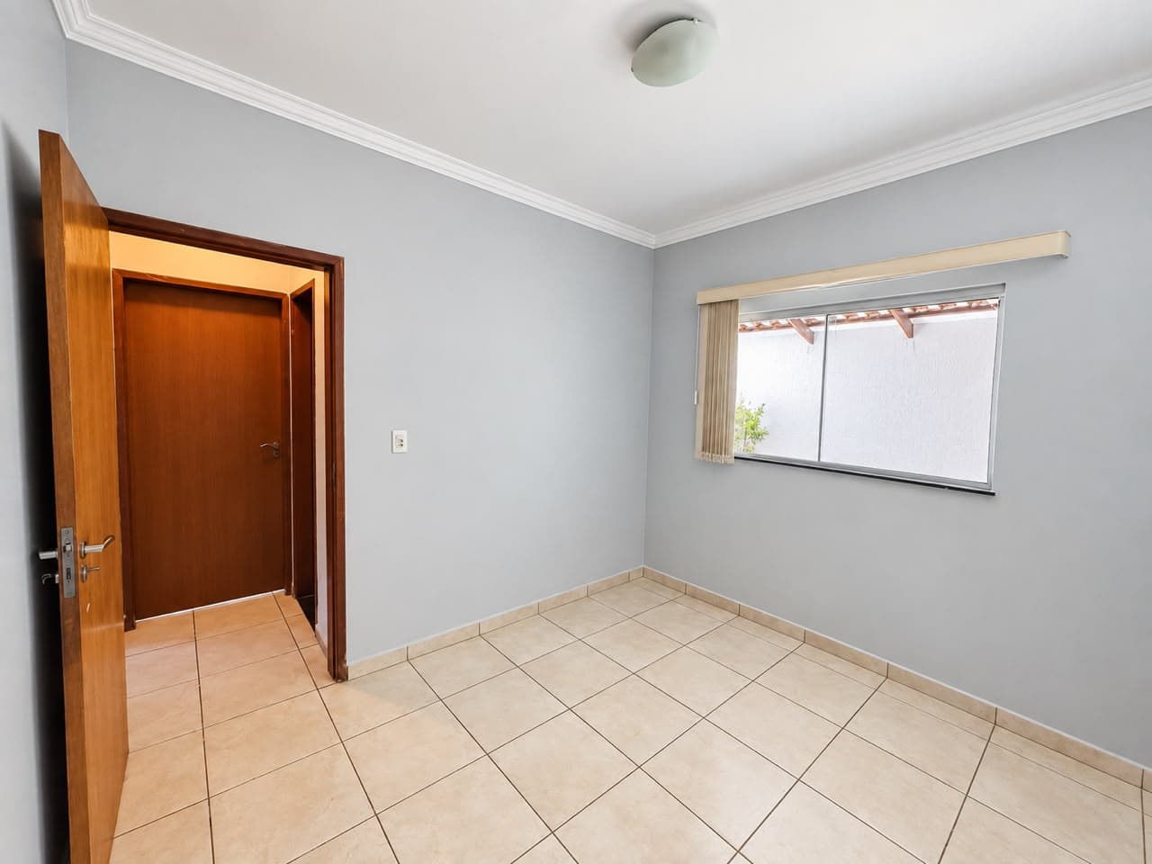 Casa em condomínio fechado, 3 quartos e 1 suíte - Jardim Imperial