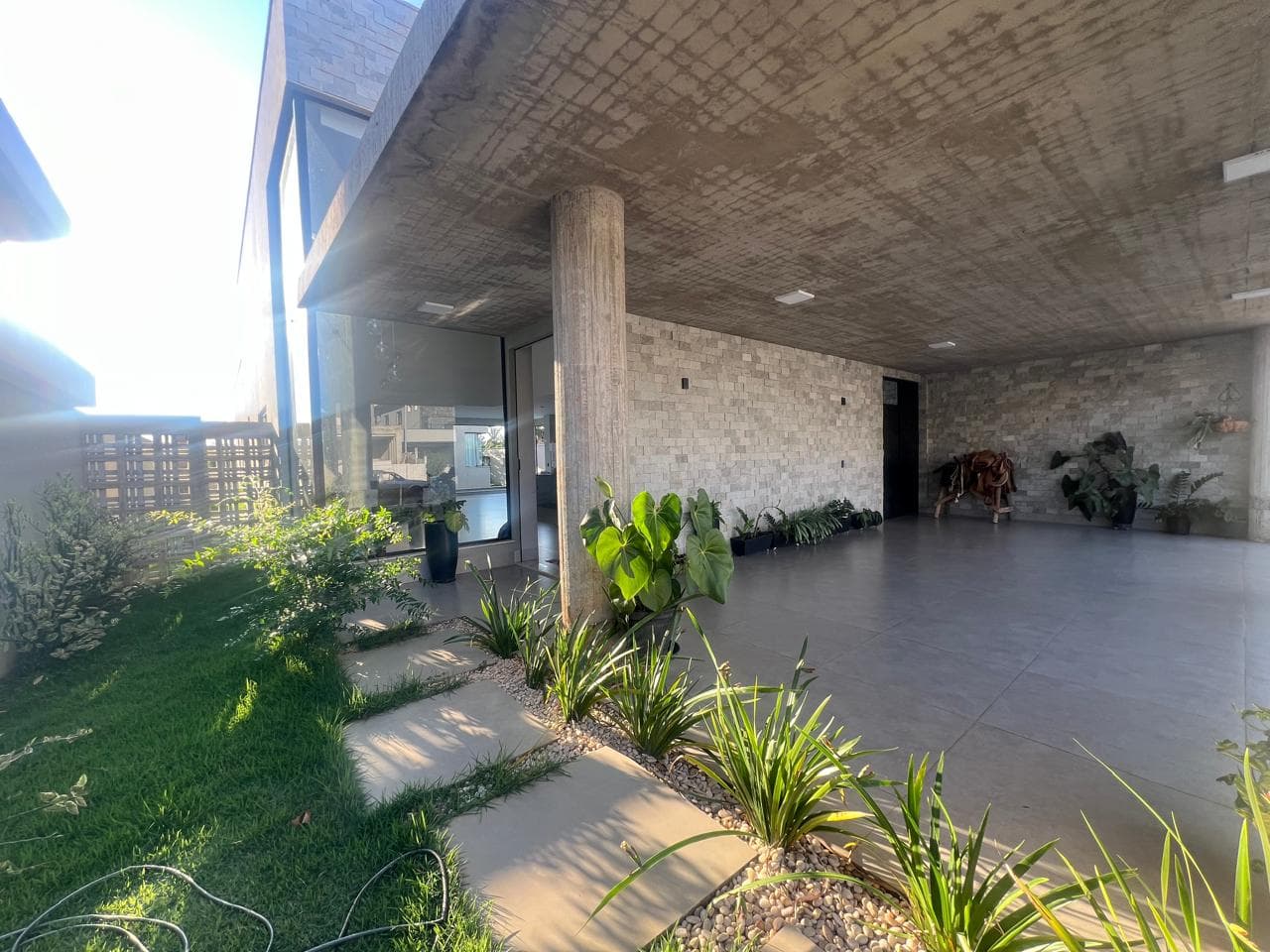 CASA TÉRREA PARQVILLE JACARANDÁ - CONDOMÍNIO FECHADO