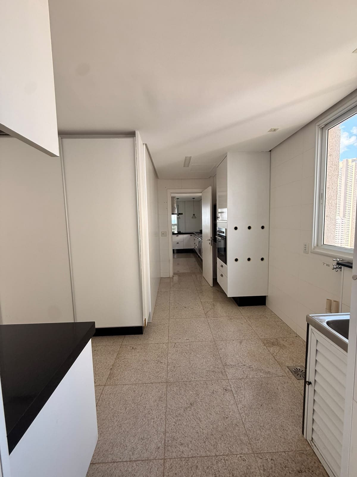 APARTAMENTO COM 5 SUÍTES NO IMPERADOR DO PARK – JARDIM GOIÁS