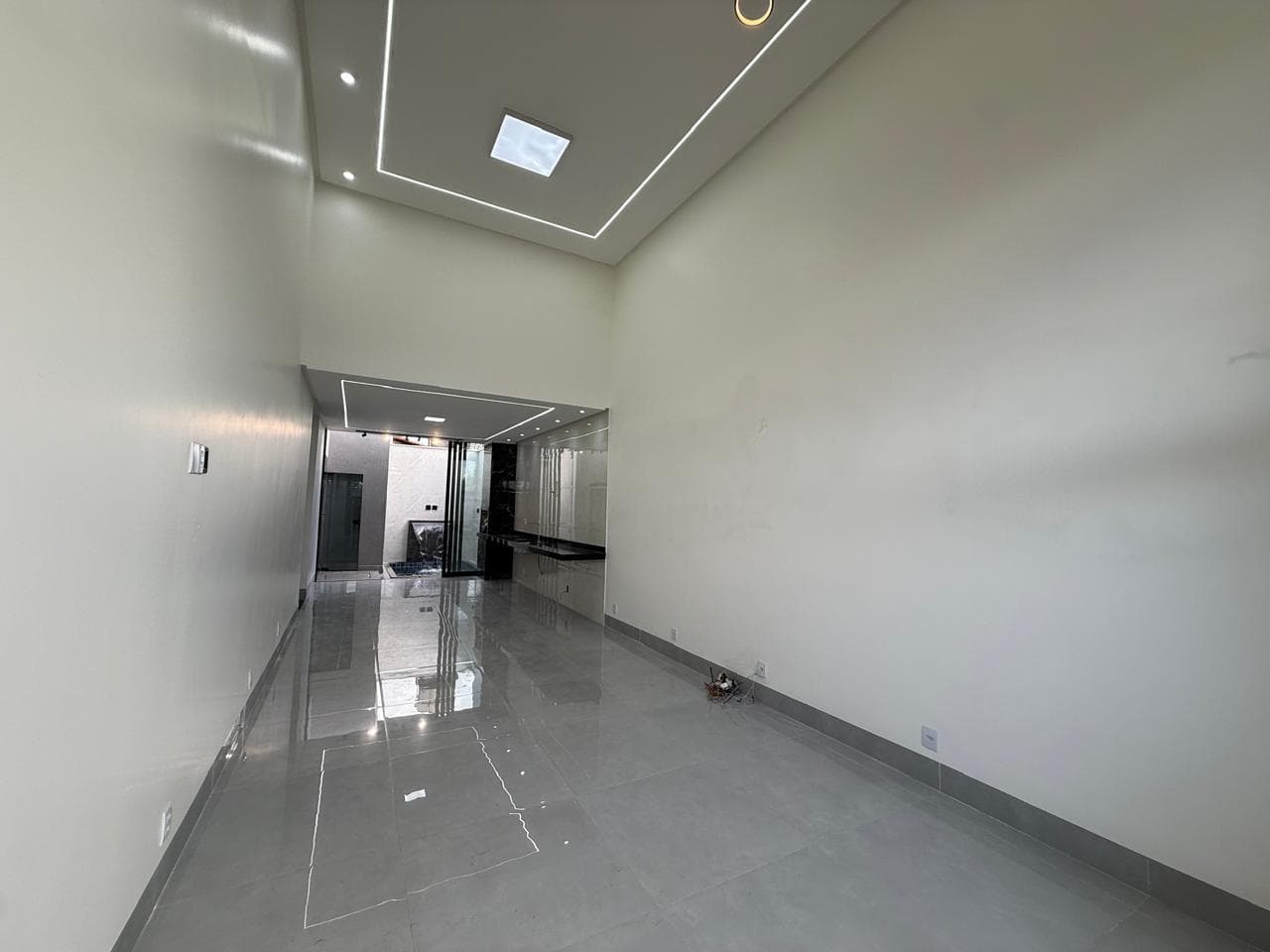 CASA 3 SUITES COM PISCINA JARDIM ELI FORTE
