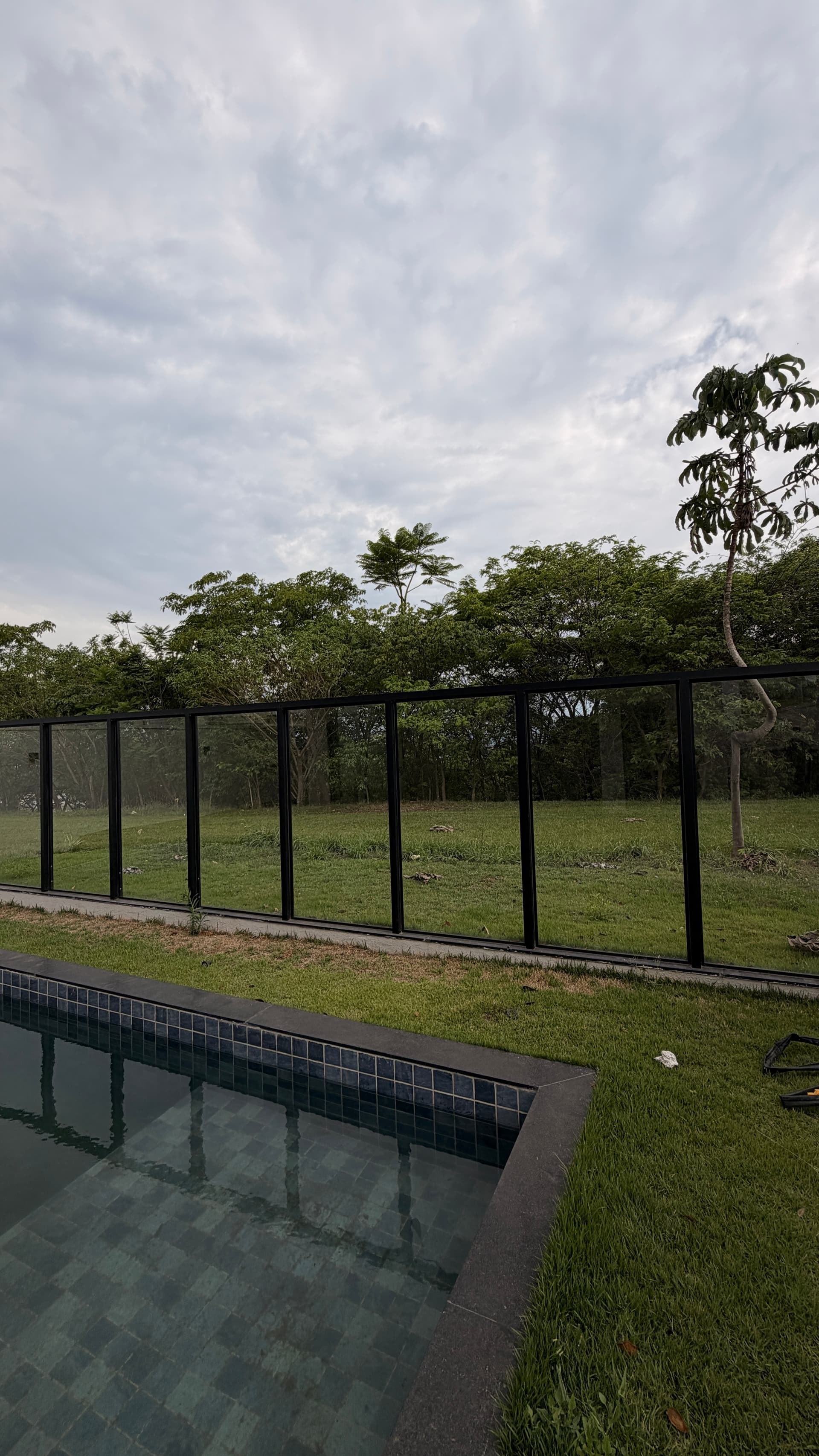Sobrado à Venda no Jardins Nápoles 4 Suítes Plenas