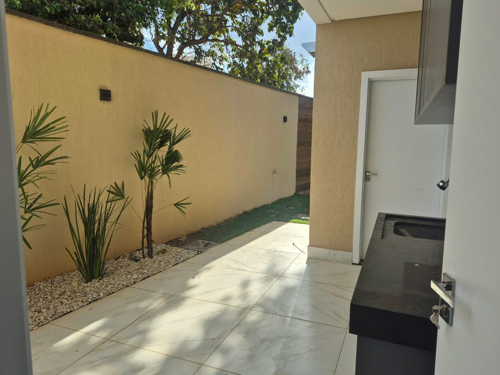 Sobrado de Alto Padrão no Residencial Goiânia Golf Garden – Portal do Sol Garden