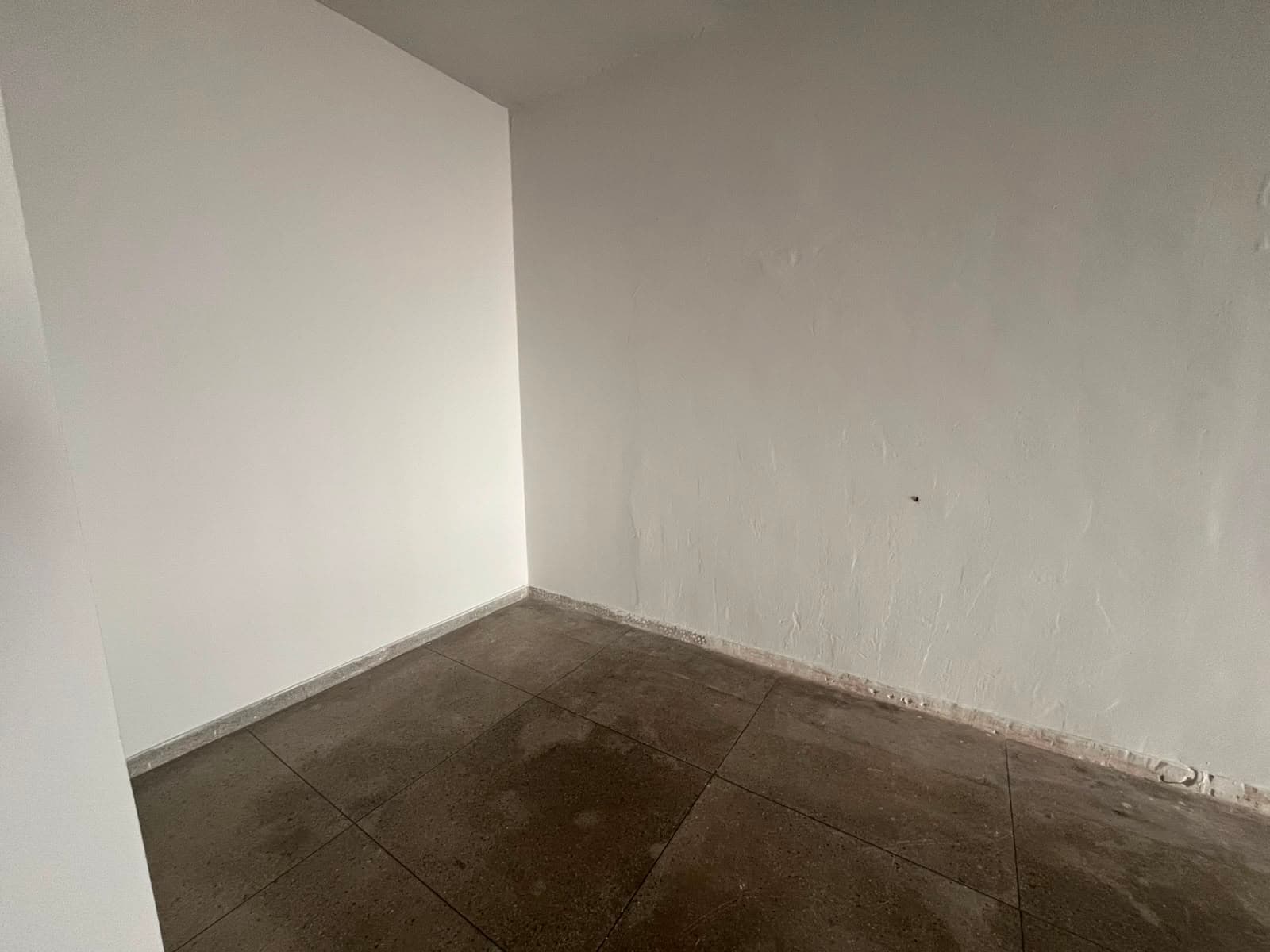 LOJA COMERCIAL NO SETOR DOS AFONSOS PROX AV RIO VERDE