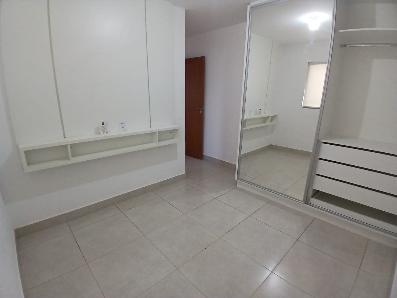 Apartamento 02 Quartos 01 Suíte - Residencial Helvecia -Aparecida de Goiania